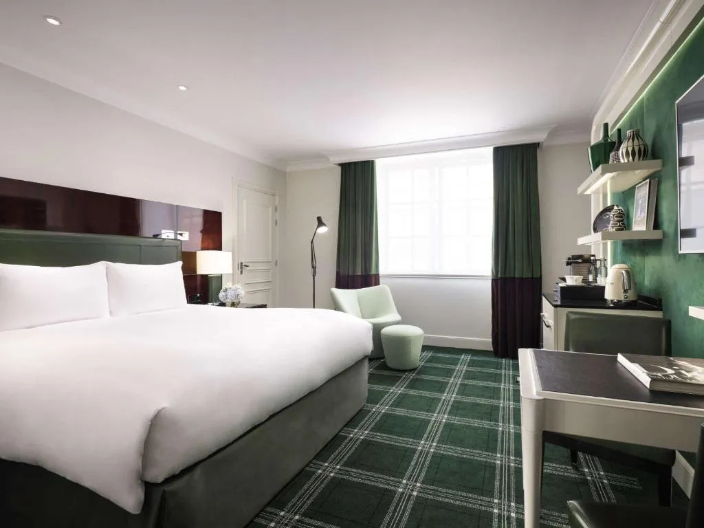 Luxury King Room