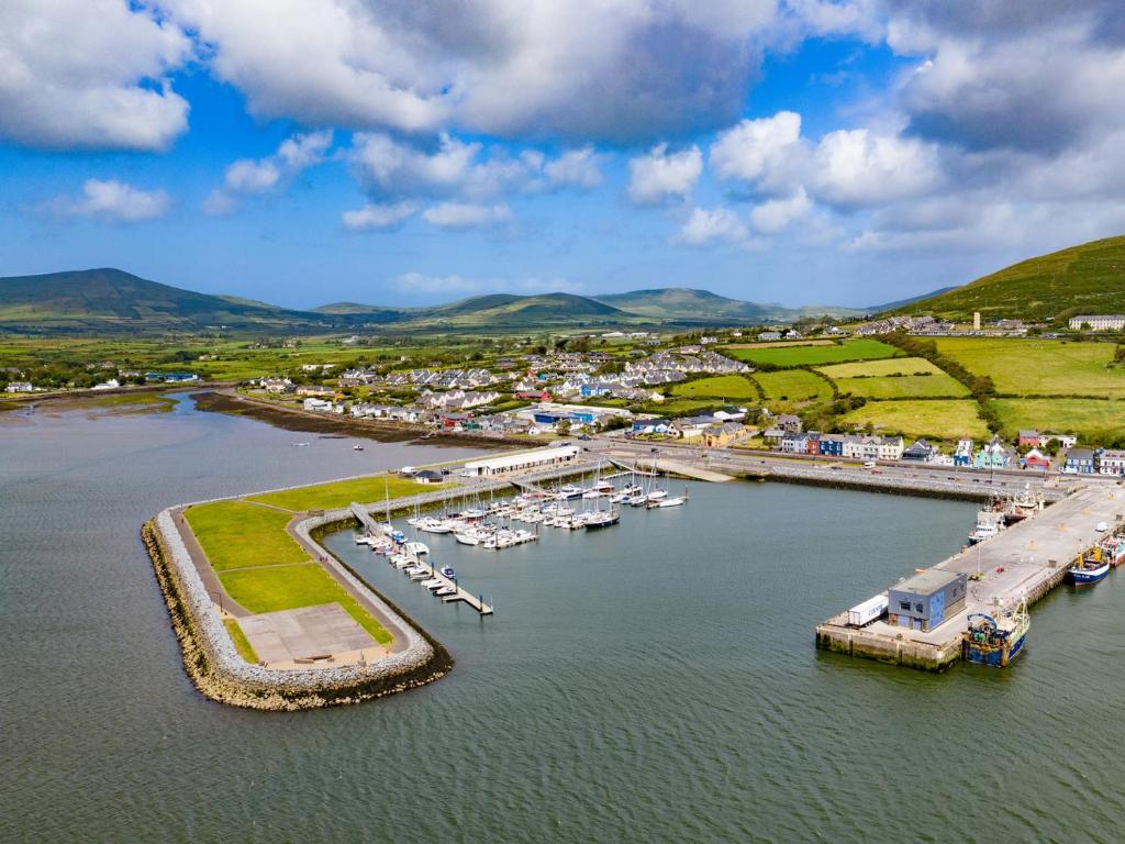 Dingle Courtyard Cottages 2 Bed (Sleeps 4) - Holiday Home