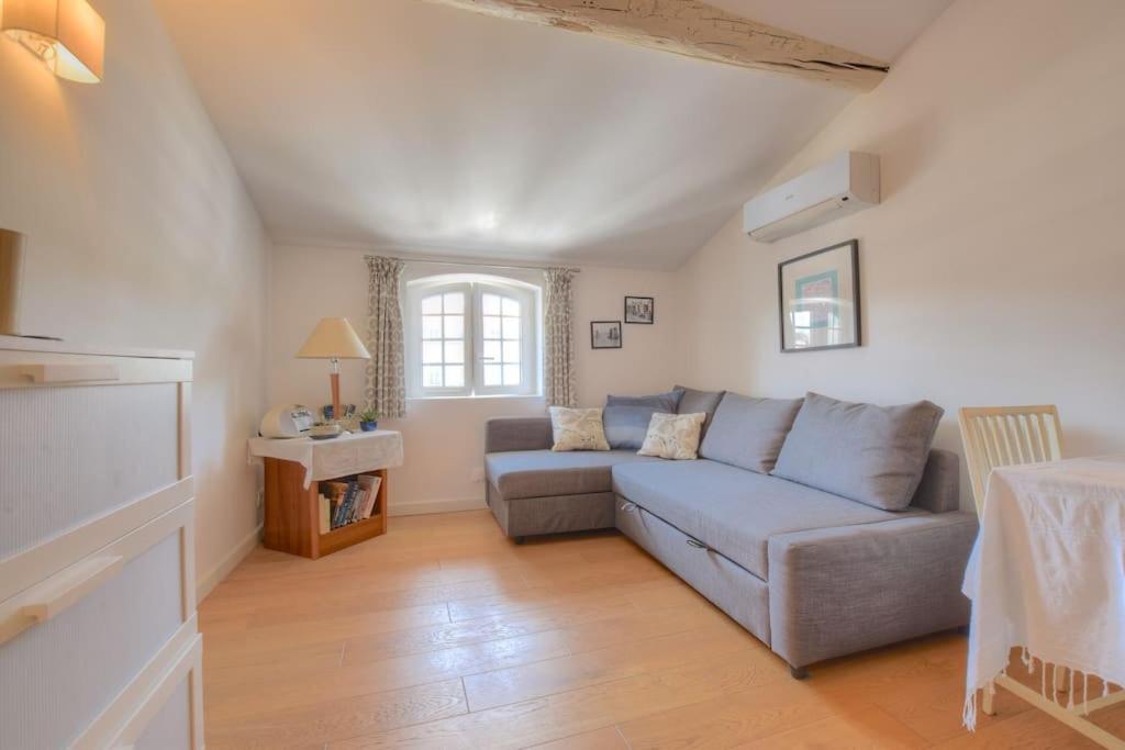Posedenie v ubytovaní 6 - Charming studio,Heart old town, beach walk