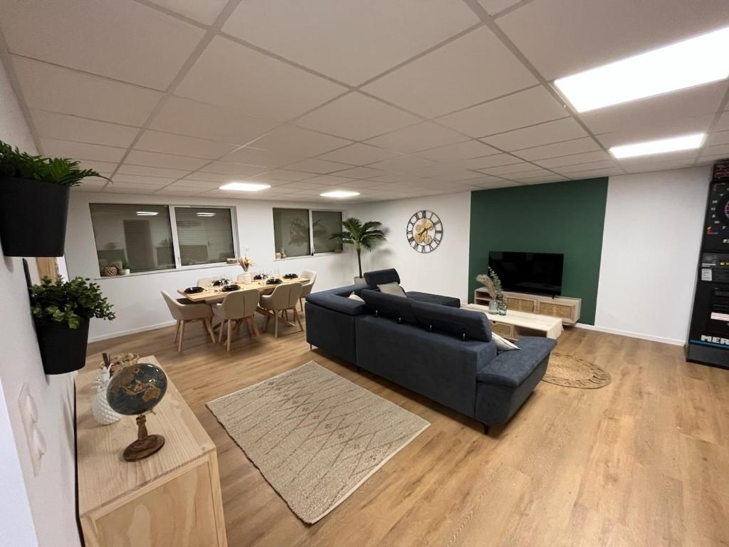 Zdjęcie z galerii obiektu Haut de gamme 2 chambres w mieście Maubeuge