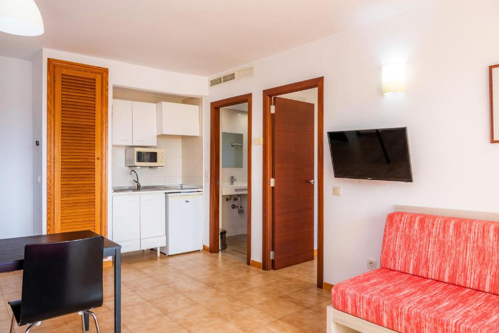 Kuchyňa alebo kuchynka v ubytovaní Apto con Terraza 402
