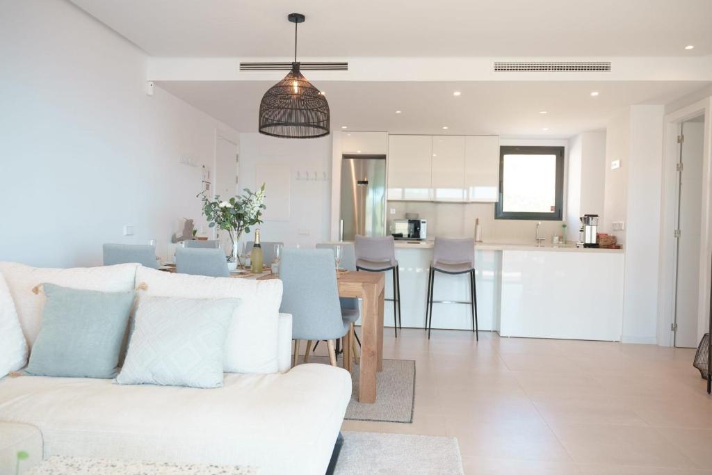 Fotografia z galérie ubytovania Modern apartment 300 m from Carvajal beach v destinácii Fuengirola