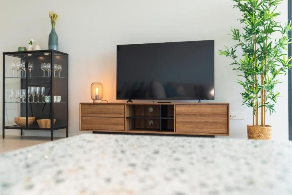 Fotografia z galérie ubytovania Modern apartment 300 m from Carvajal beach v destinácii Fuengirola