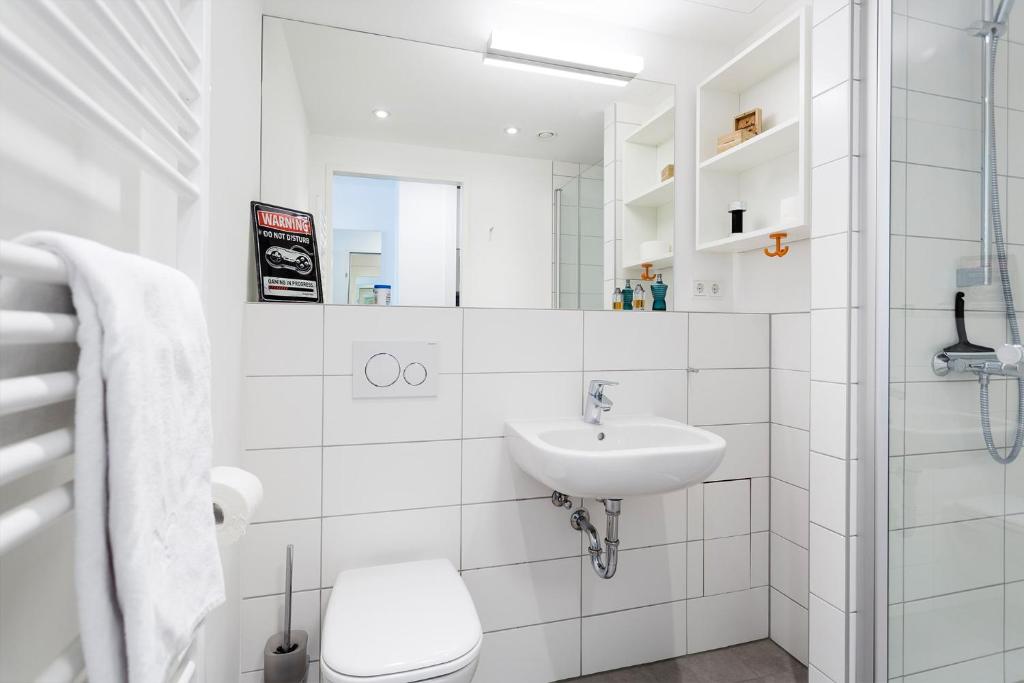 A bathroom at smartments Graz