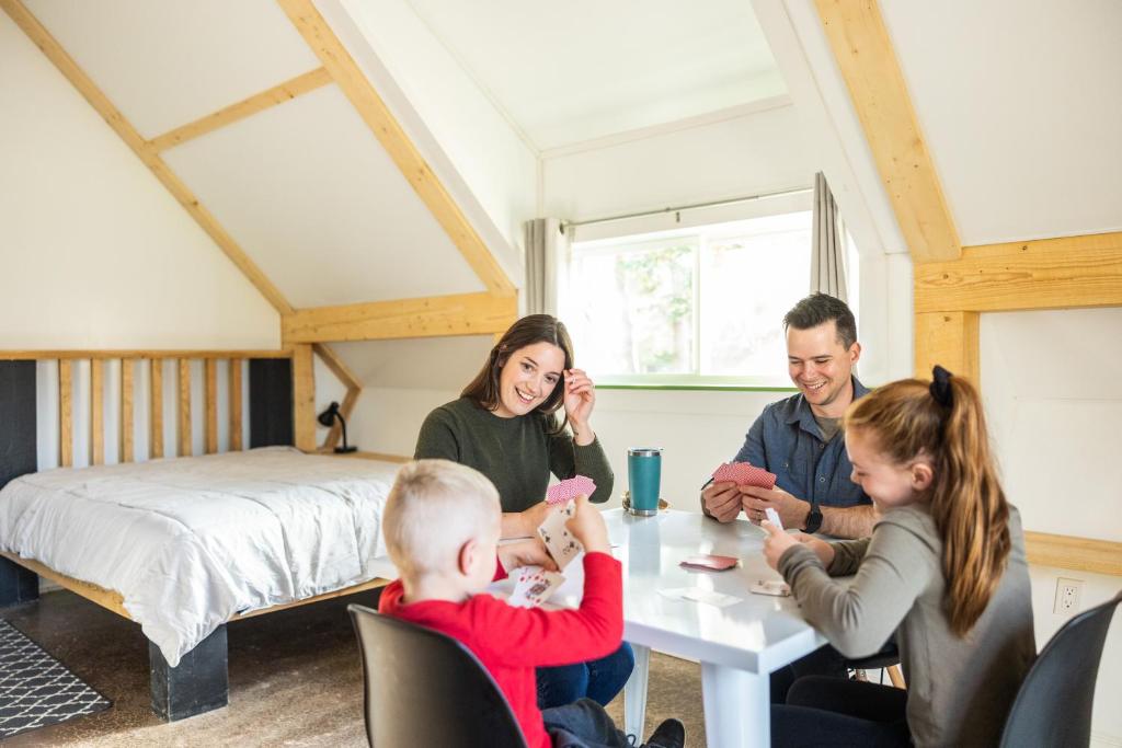 Děti v ubytování Wild Pines Cabins