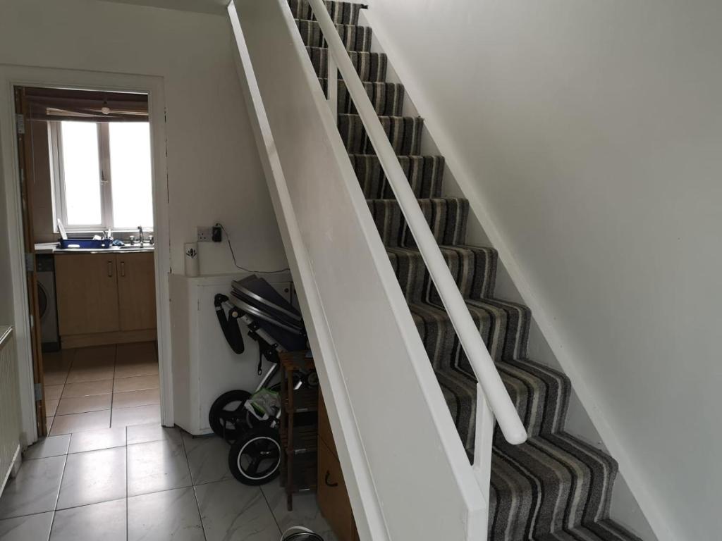 White House, Luton Updated 2023 Prices