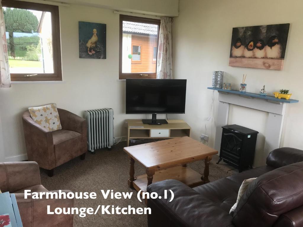 Court Farm Holiday Bungalows Ltd - 