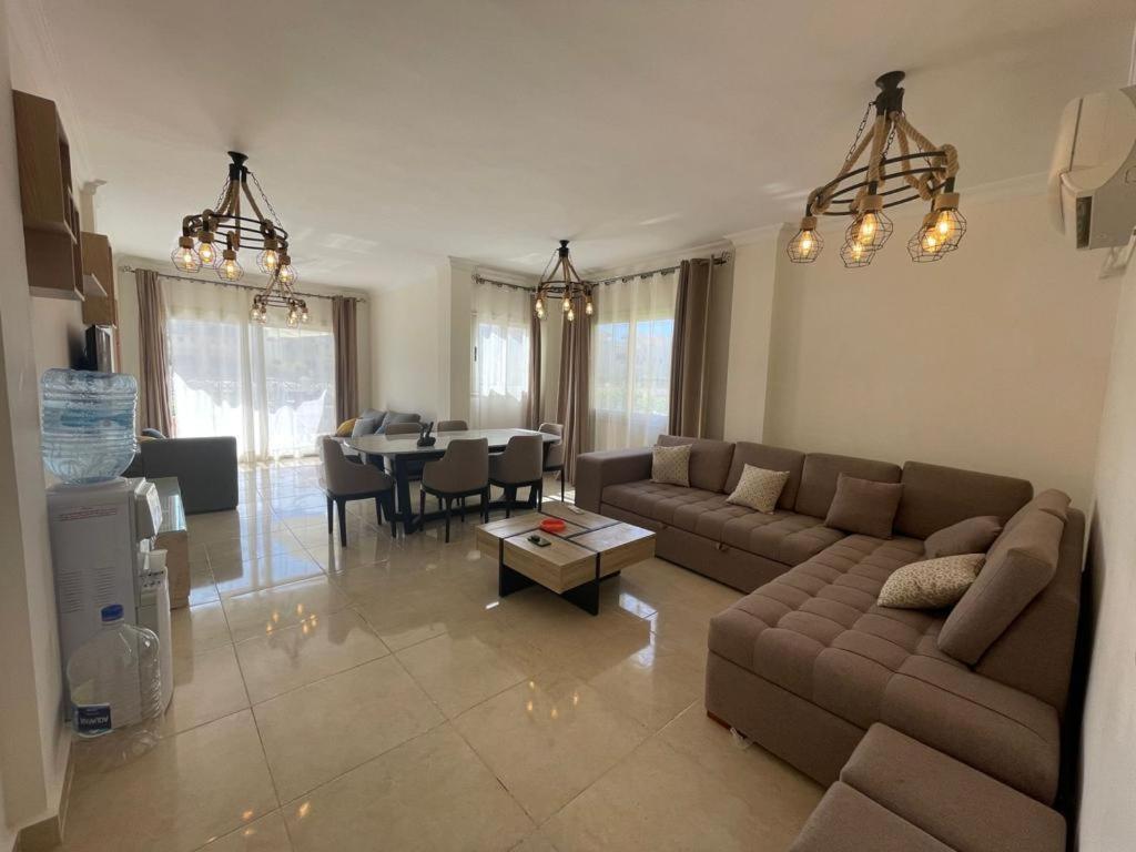 Stella Heights, Alexandria (updated prices 2024)