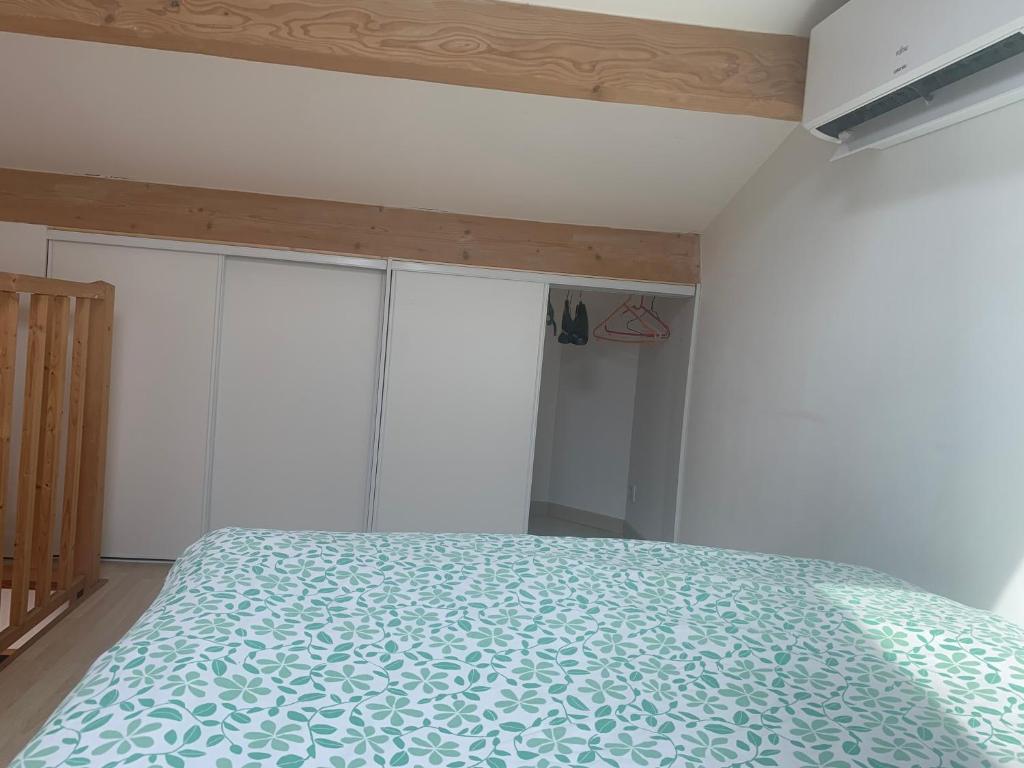 Fotografia z galérie ubytovania Loue Palavas Maison 160m2 avec piscine chauffée et jacuzzi à 2 pas de la plage et du centre ville v destinácii Palavas-les-Flots