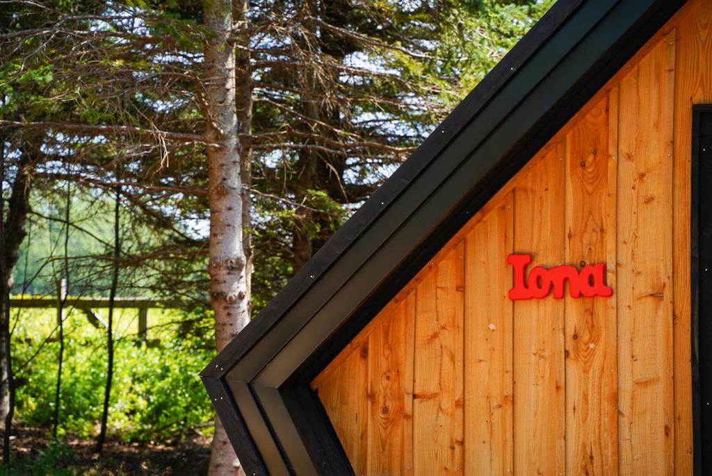 Fotografie z fotogalerie ubytování Wild Pines Cabins v destinaci Surrey
