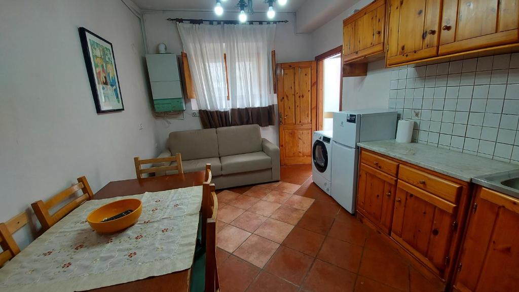 Η κουζίνα ή μικρή κουζίνα στο casa tata fino a 6 posti letto