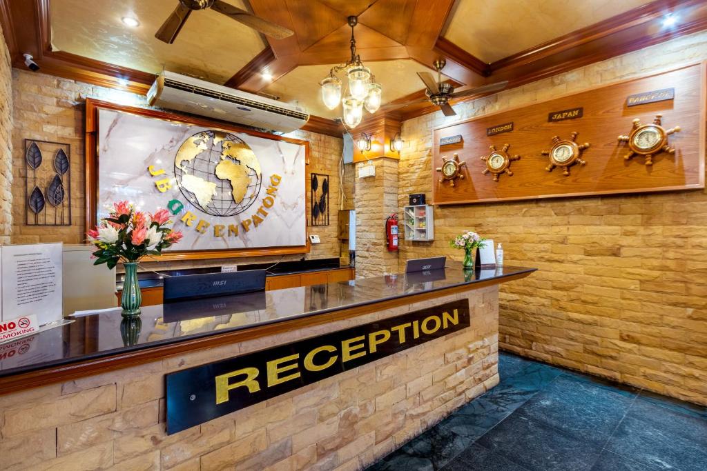 Vstupní hala nebo recepce v ubytování JB Green Hotel Patong
