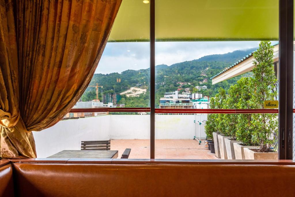 JB Green Hotel Patong - Resim 27