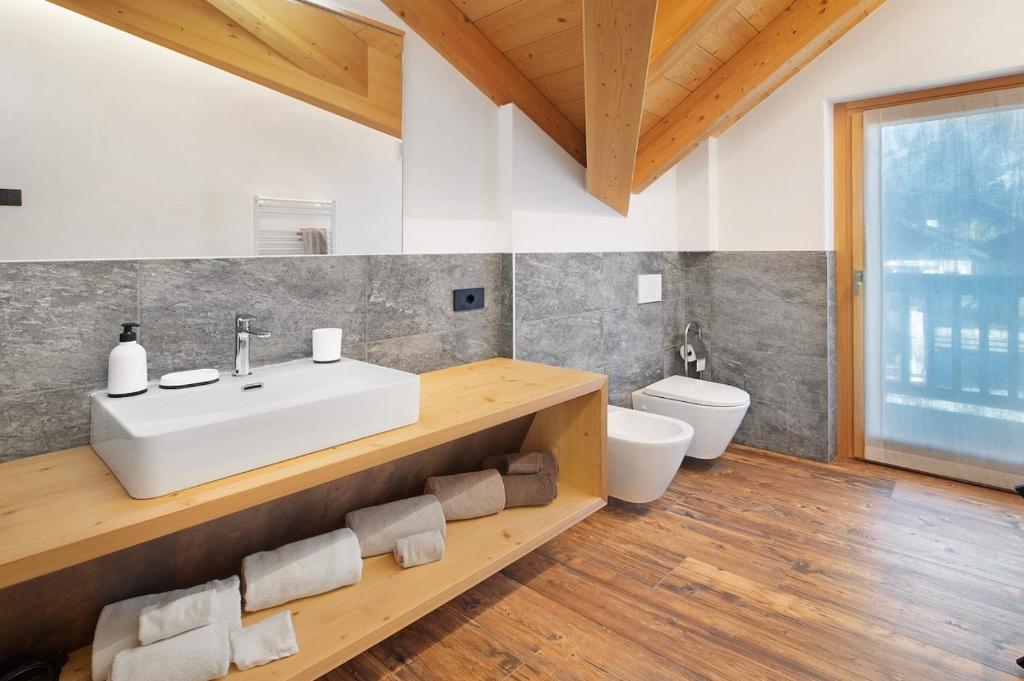 Koupelna v ubytování Olympic Chalet