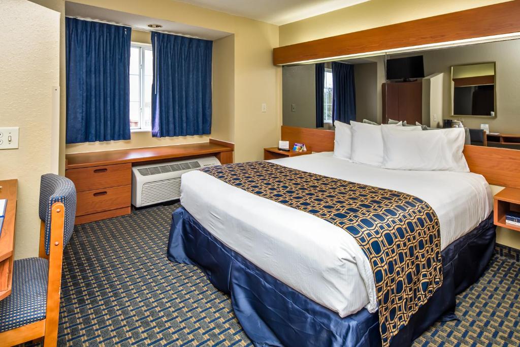 Microtel Inn & Suites Leesburg - 1 Cama De Matrimonio, Suite Estudio, No Fumadores