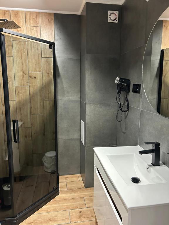 Lux Apart - Apartamenty z jacuzzi i sauną nad Wisłą - 7