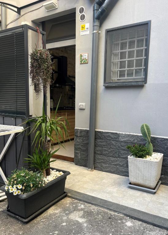 Zdjęcie z galerii obiektu Home Catania Dante Accommodations w Katanii