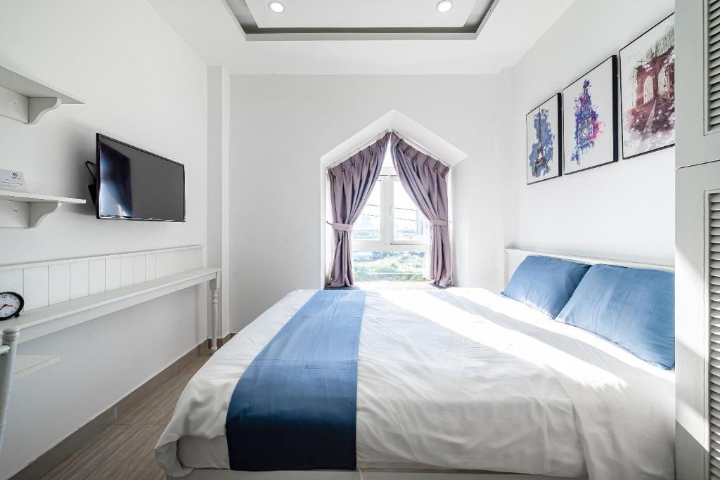 Studio Có Giường Cỡ Queen