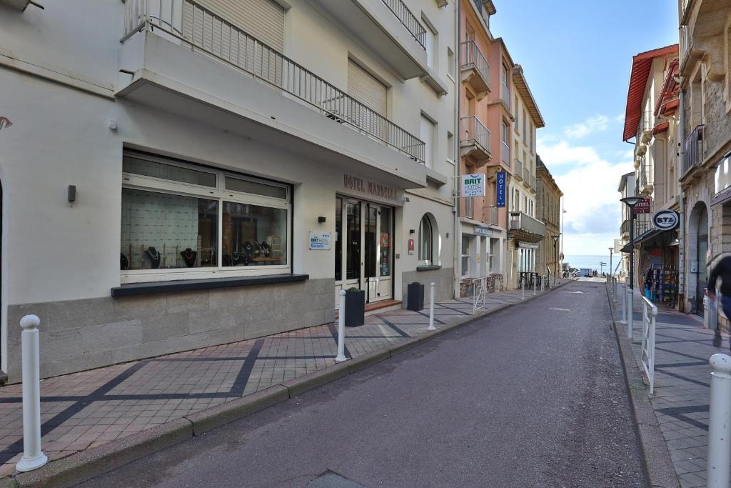 Brit Hotel Marbella, Biarritz – Updated 2023 Prices