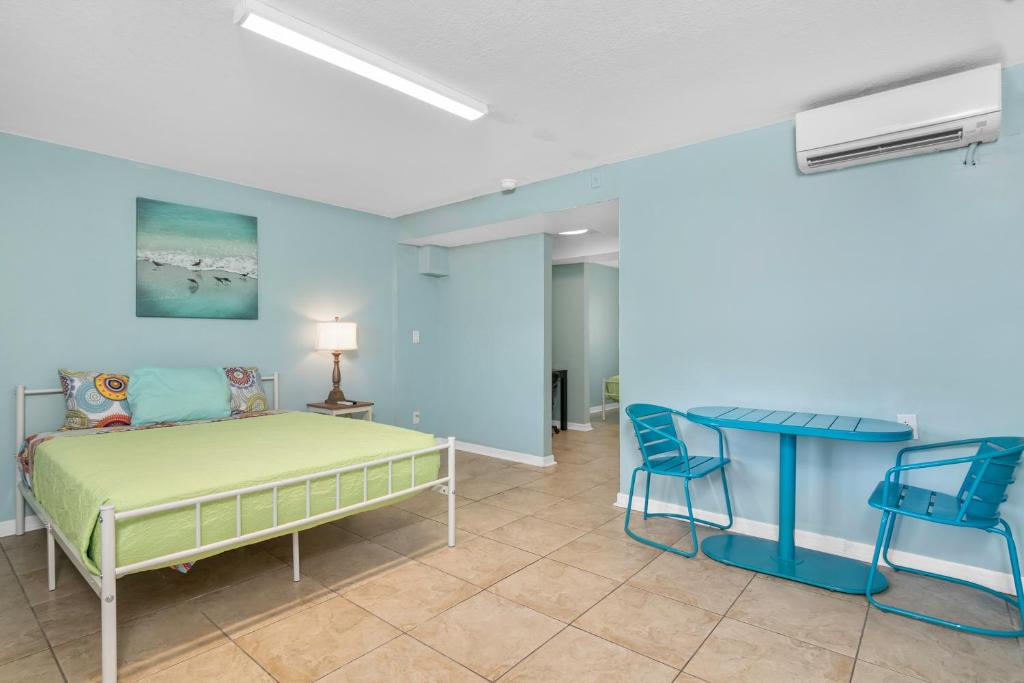 Latitude 26 Waterfront Resort and Marina - Suite De Luxe Lit King-Size
