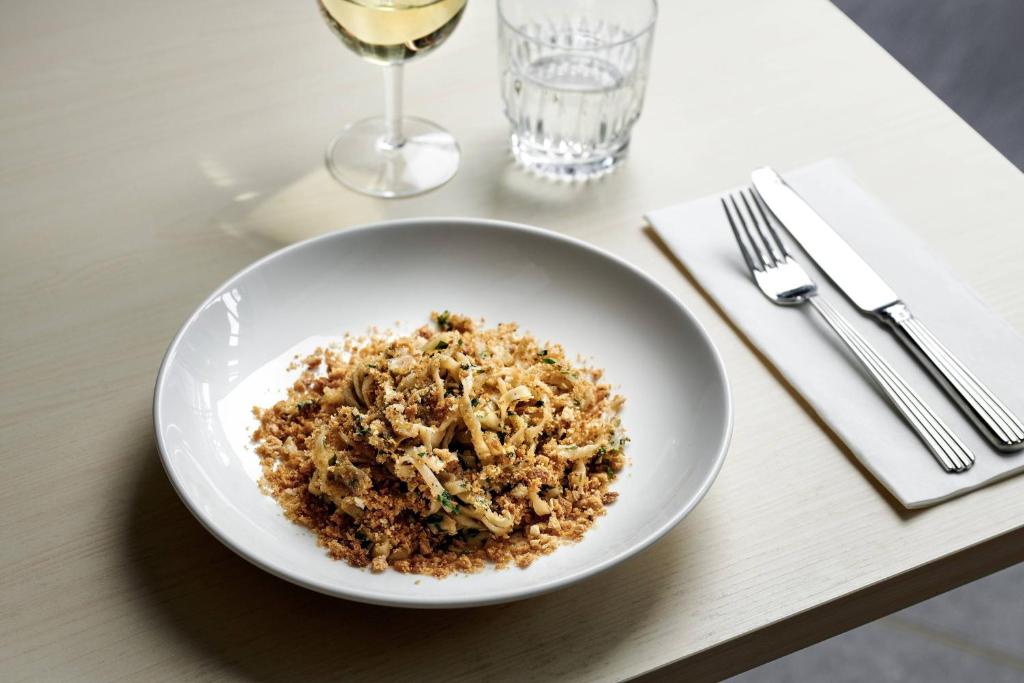 Midnight Hotel, Autograph Collection - Resim 42