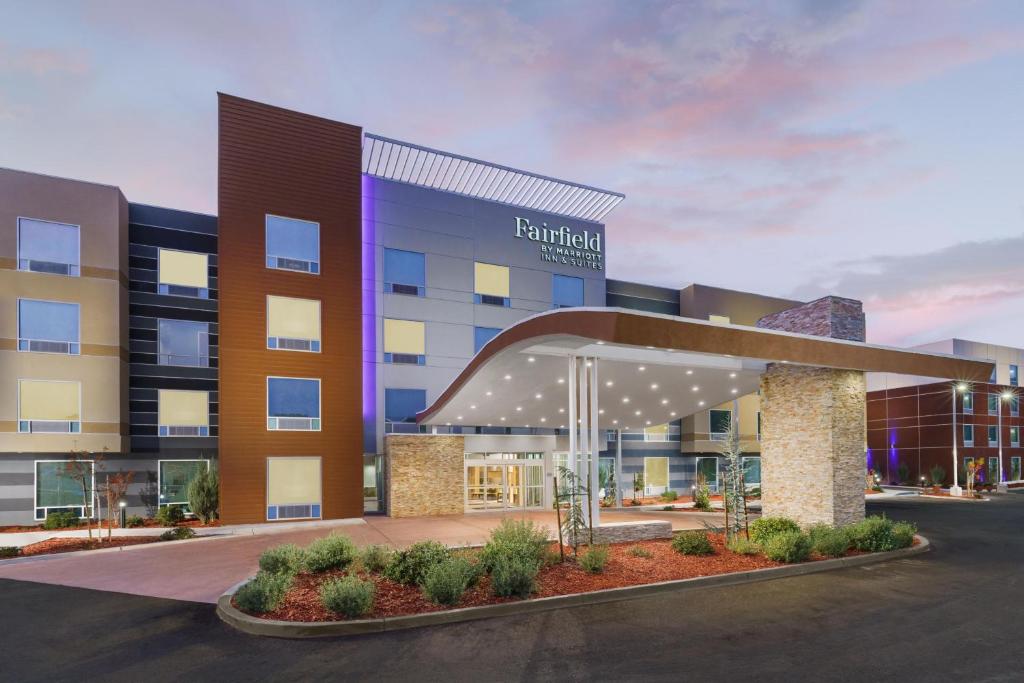 a rendering of the front of a building at Fairfield Inn & Suites by Marriott Oakhurst Yosemite in Oakhurst