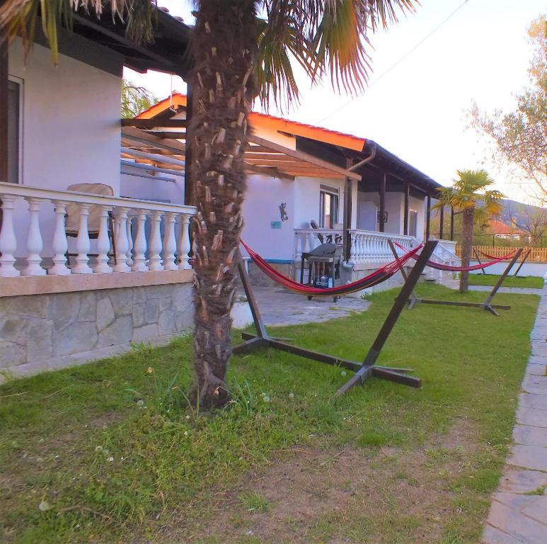 A garden outside Asprovalta Family Villas