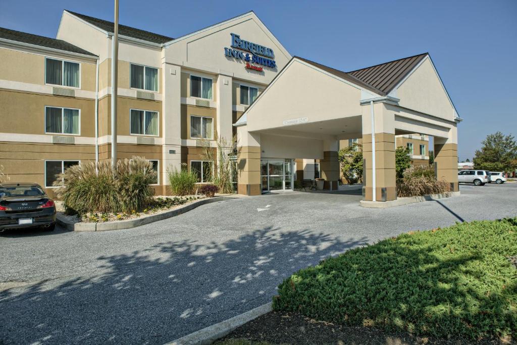 a front view of a hotel with a parking lot at Fairfield Inn Harrisburg Hershey in Harrisburg