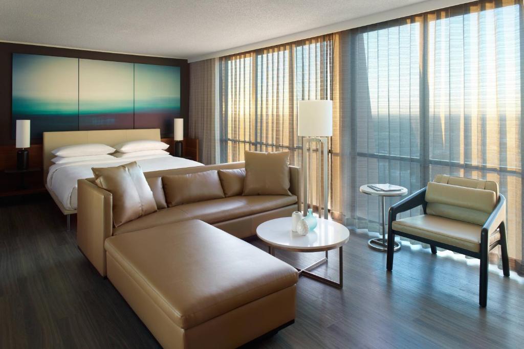 Atlanta Marriott Marquis photo