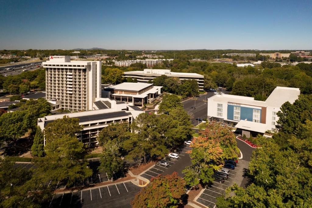 an overhead view of a building with a parking lot at Atlanta Marriott Northwest at Galleria in Atlanta
