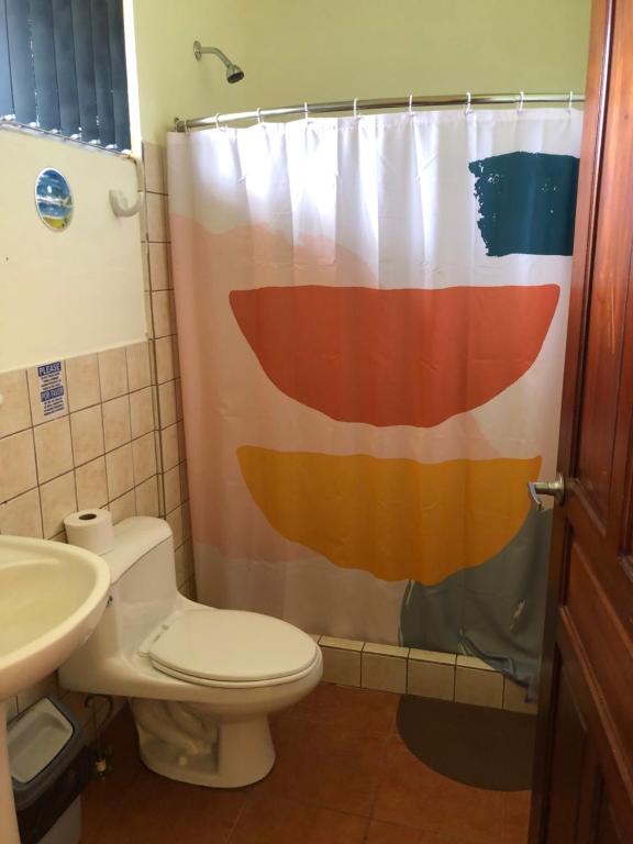 Koupelna v ubytování Hotel Cocodrilo Sierpe