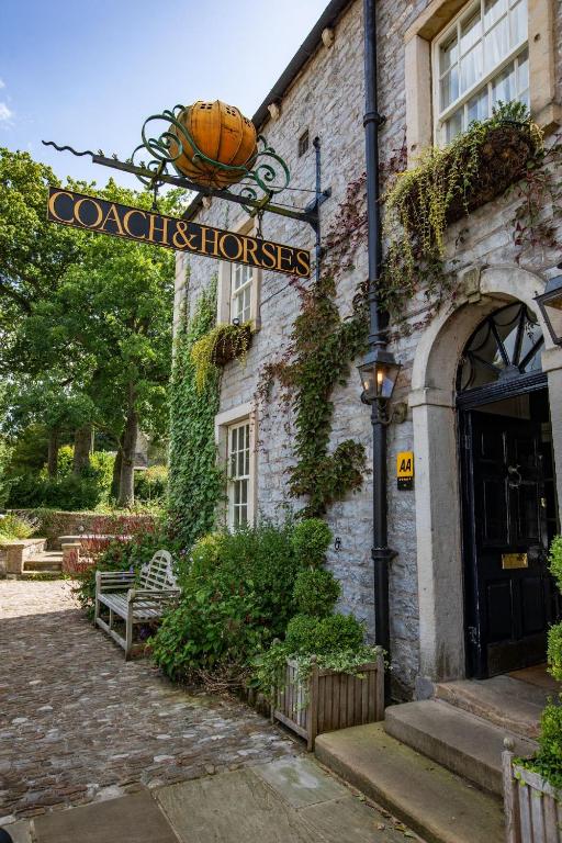 The Coach and Horses, Clitheroe (updated prices 2024)