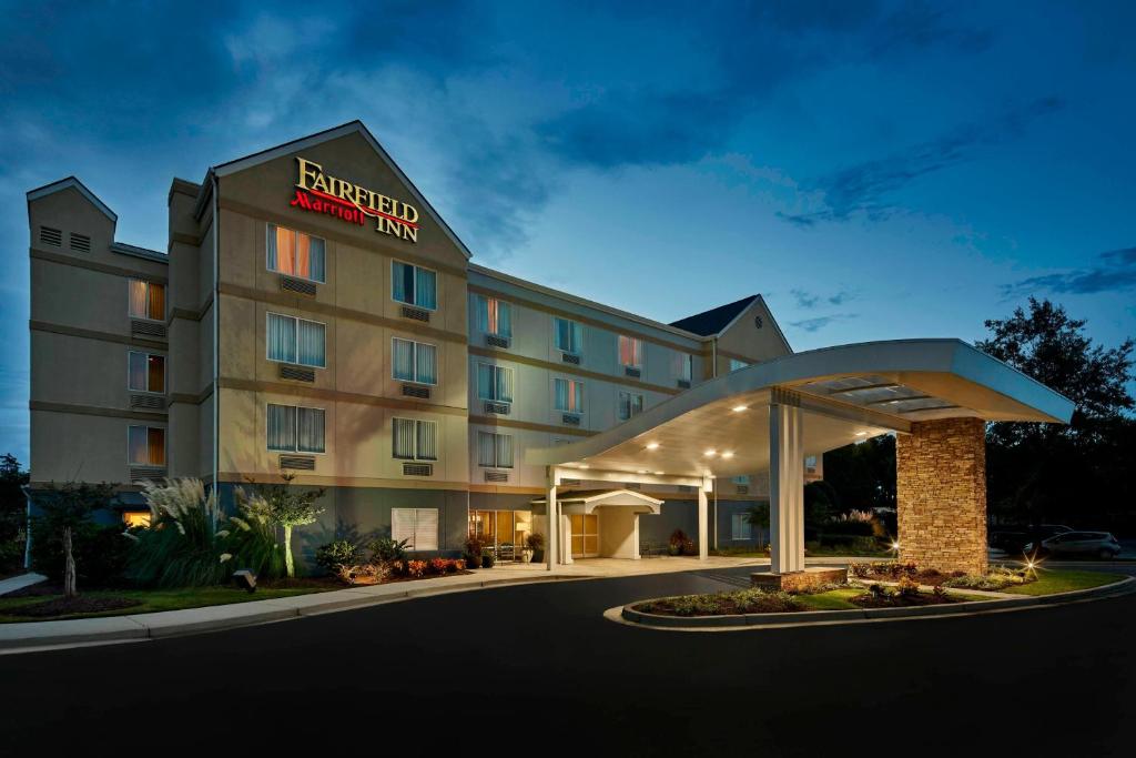 a hotel with a sign that reads renovated samurai inn at Fairfield Inn Myrtle Beach Broadway at the Beach in Myrtle Beach