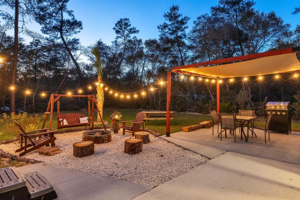 Ocala Oasis Rustic Retreat with Hot Tub!, Marion Oaks (updated prices 2024)