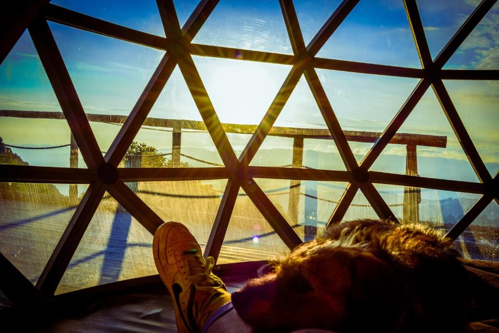 Rõdu või terrass majutusasutuses Glamping Entre Nubes