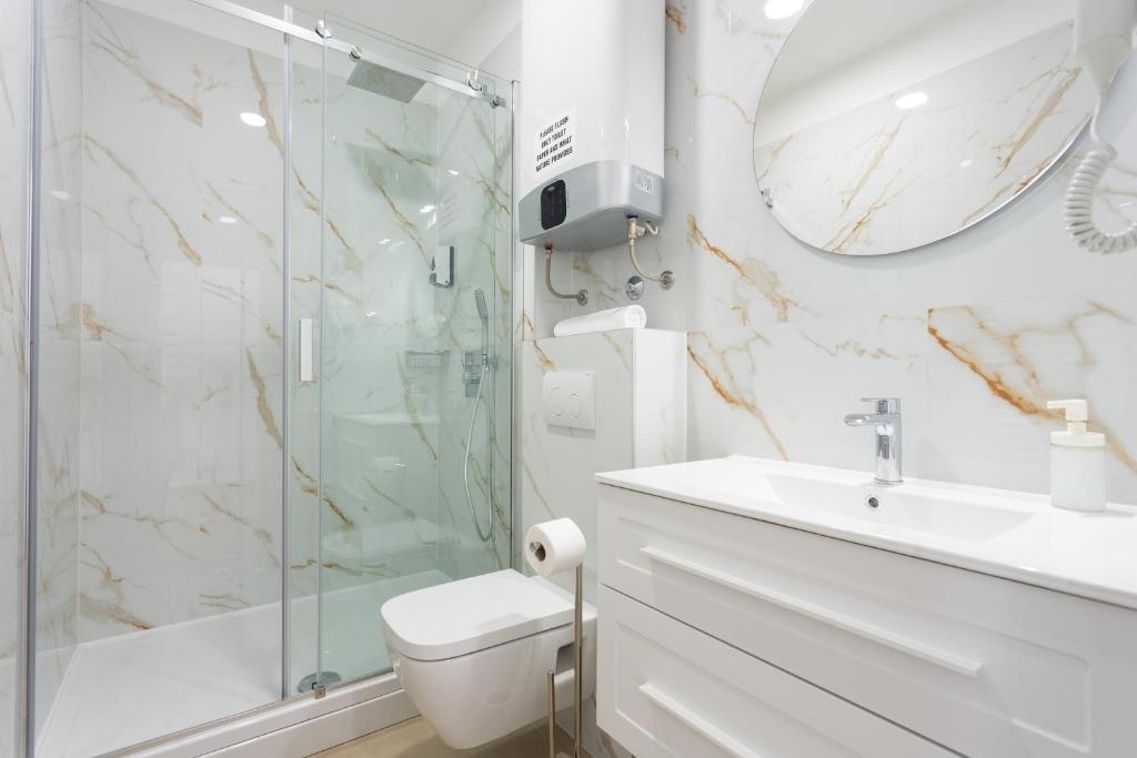 Kúpeľňa v ubytovaní Luxury Rooms Fetivi