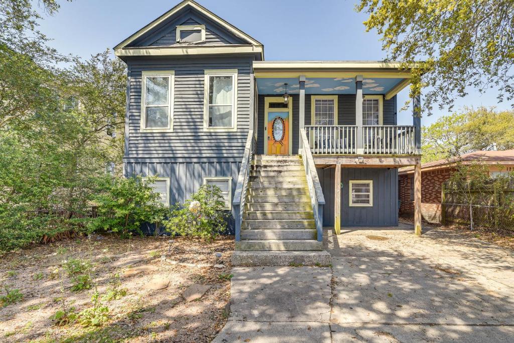 Holiday home Galveston Beach House Rental 1 Mi to The Strand!, USA