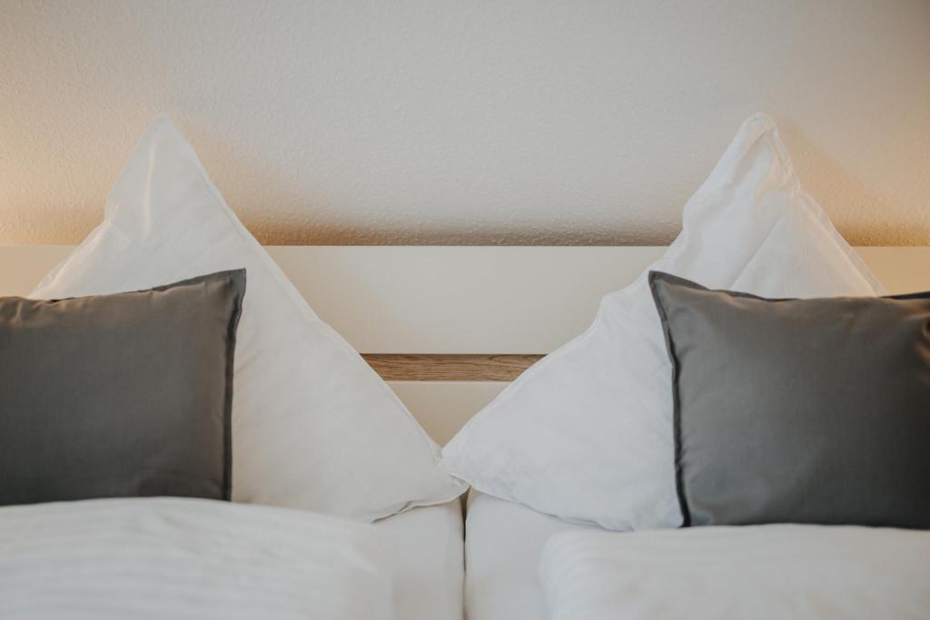 Postel nebo postele na pokoji v ubytování Ferienwohnung Weidenblick
