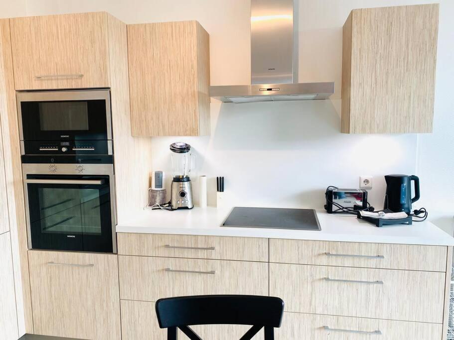 Spacious Flat in Kirchberg with Parking and Terrace -15, Luxembourg