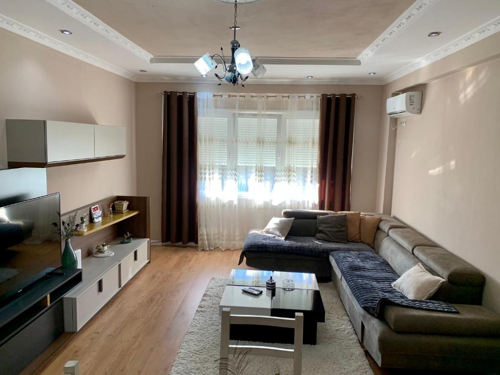 Zoo apartament Tirana - Image 5