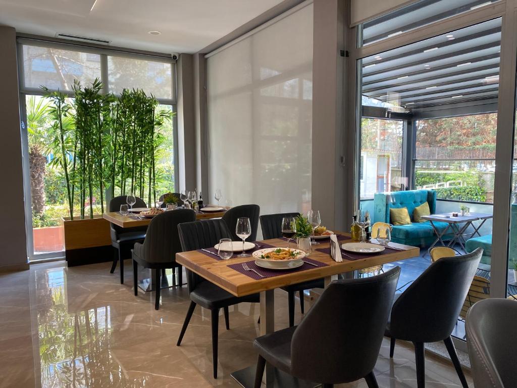 Doanesia Premium Hotel & Spa - Image 4