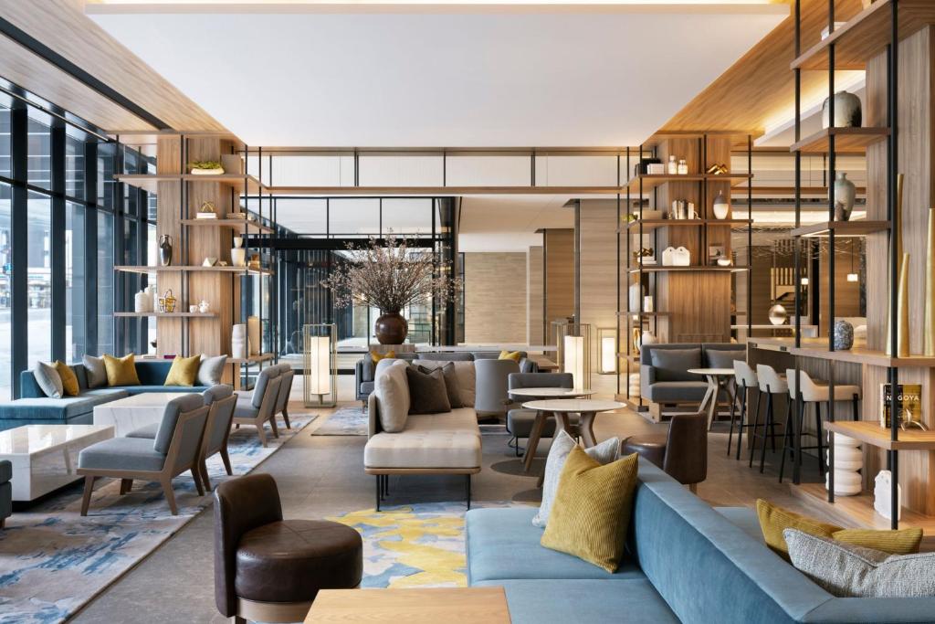 Posezení v ubytování Courtyard by Marriott Nagoya