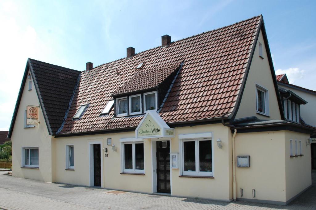 Budova, kde se penzion – hostinec nachází