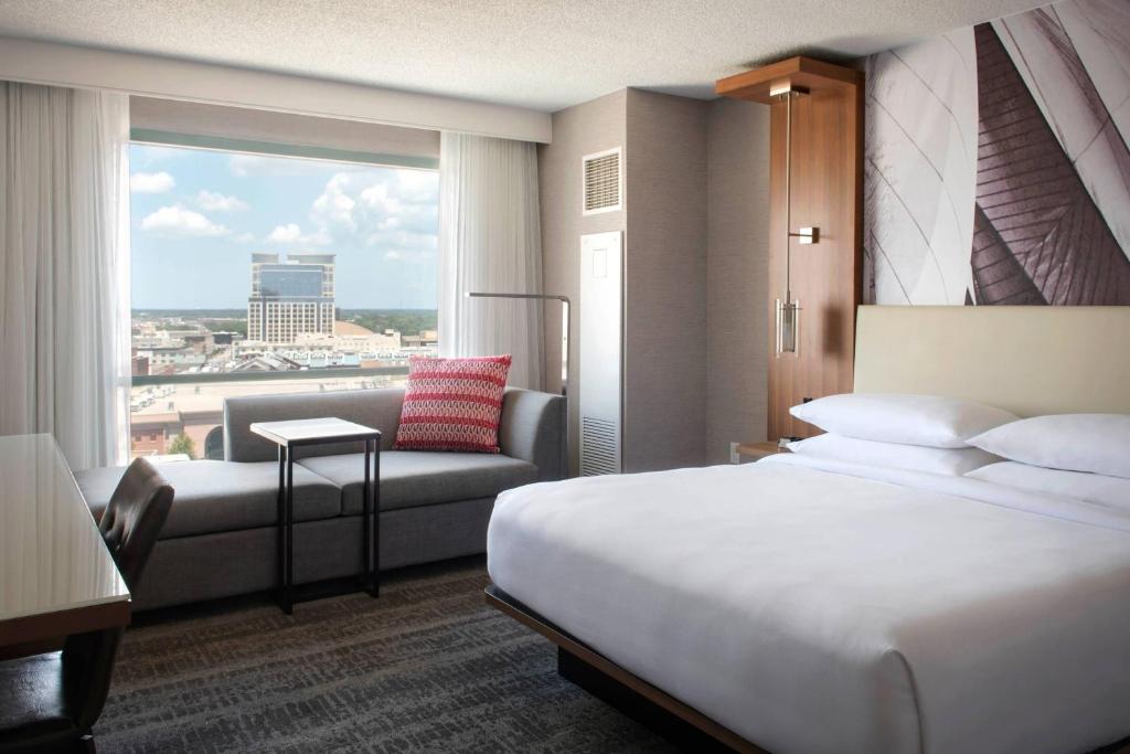 Norfolk Waterside Marriott - King Room With City View