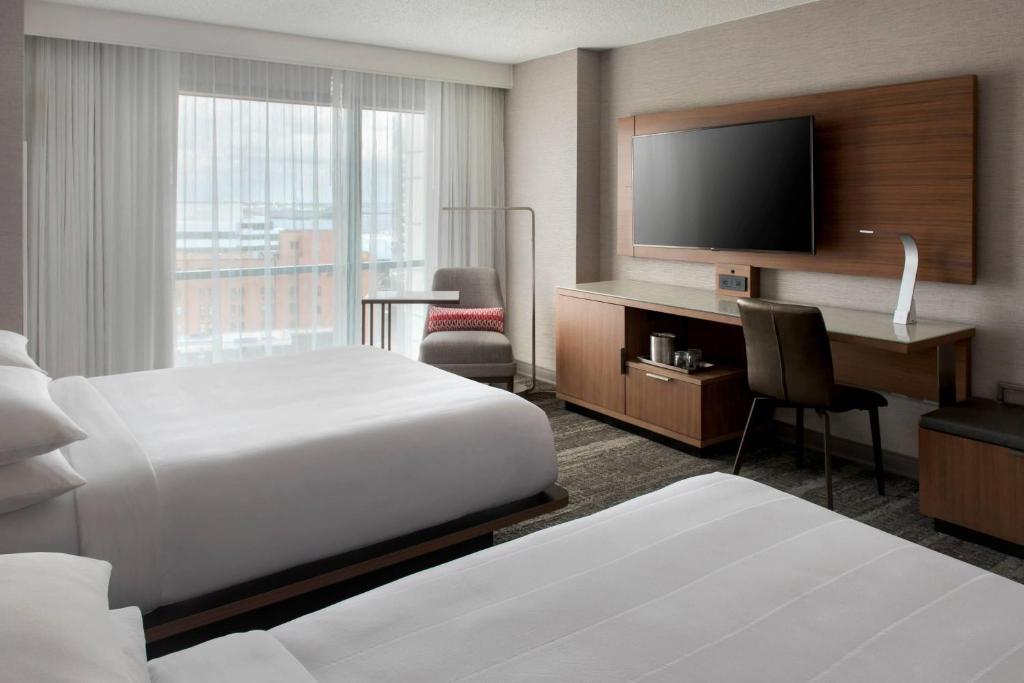 Norfolk Waterside Marriott photo