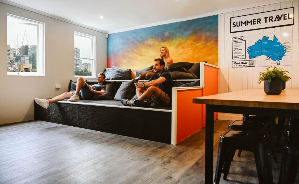Posezení v ubytování Nate's Place Backpackers Sydney