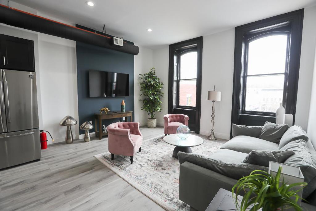 Downtown Easton, Easton (updated prices 2024)