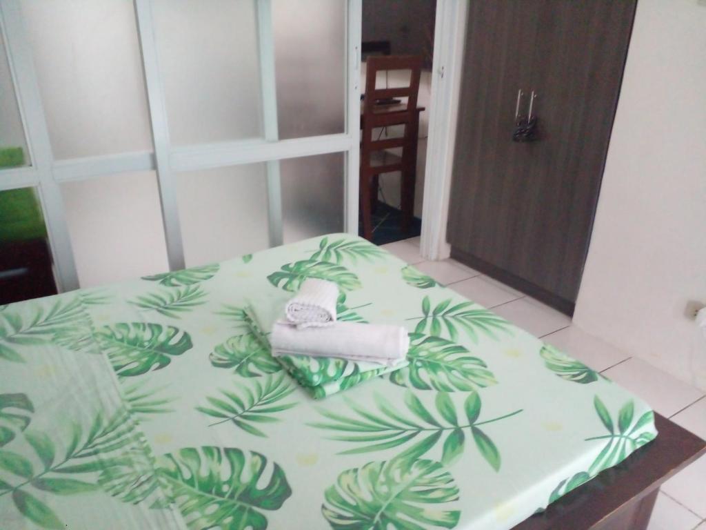 Tagaytay Prime Residences with Swimming Pool & Viewing Deck - Apartment With Pool View