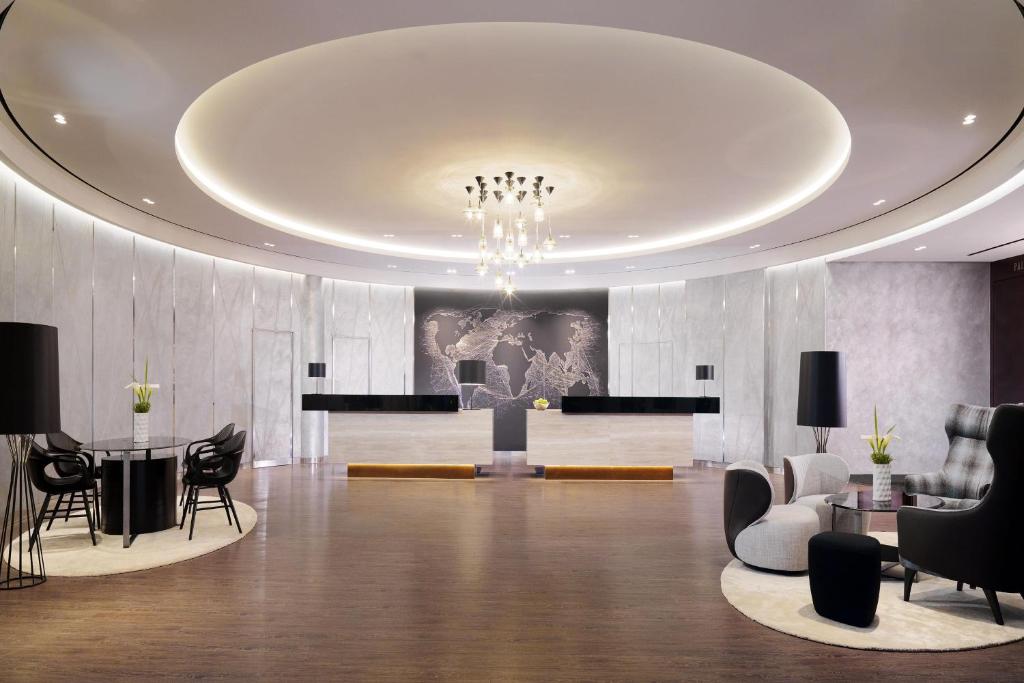 Le Méridien Hamburg - Resim 3