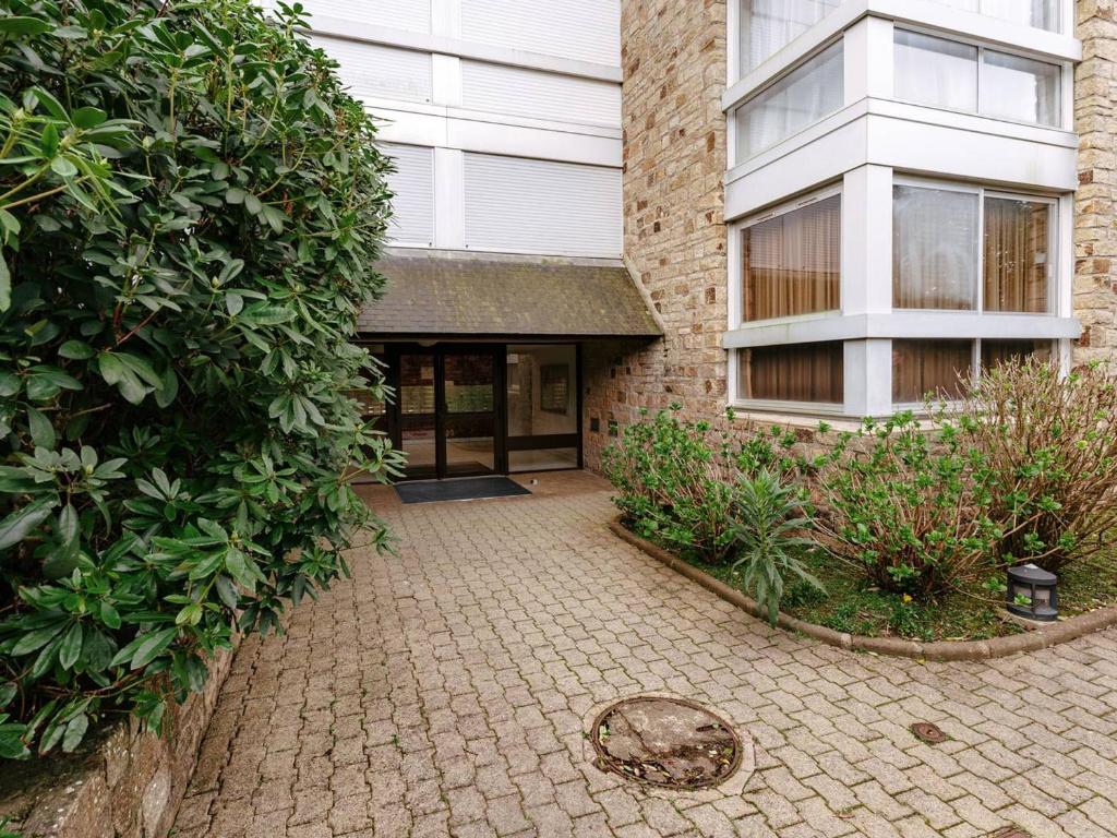 Vonkajšia záhrada v ubytovaní Carnac - Appartement 4 pièces - 85m² - Face mer - WIFI - Garage - FR-1-477-226